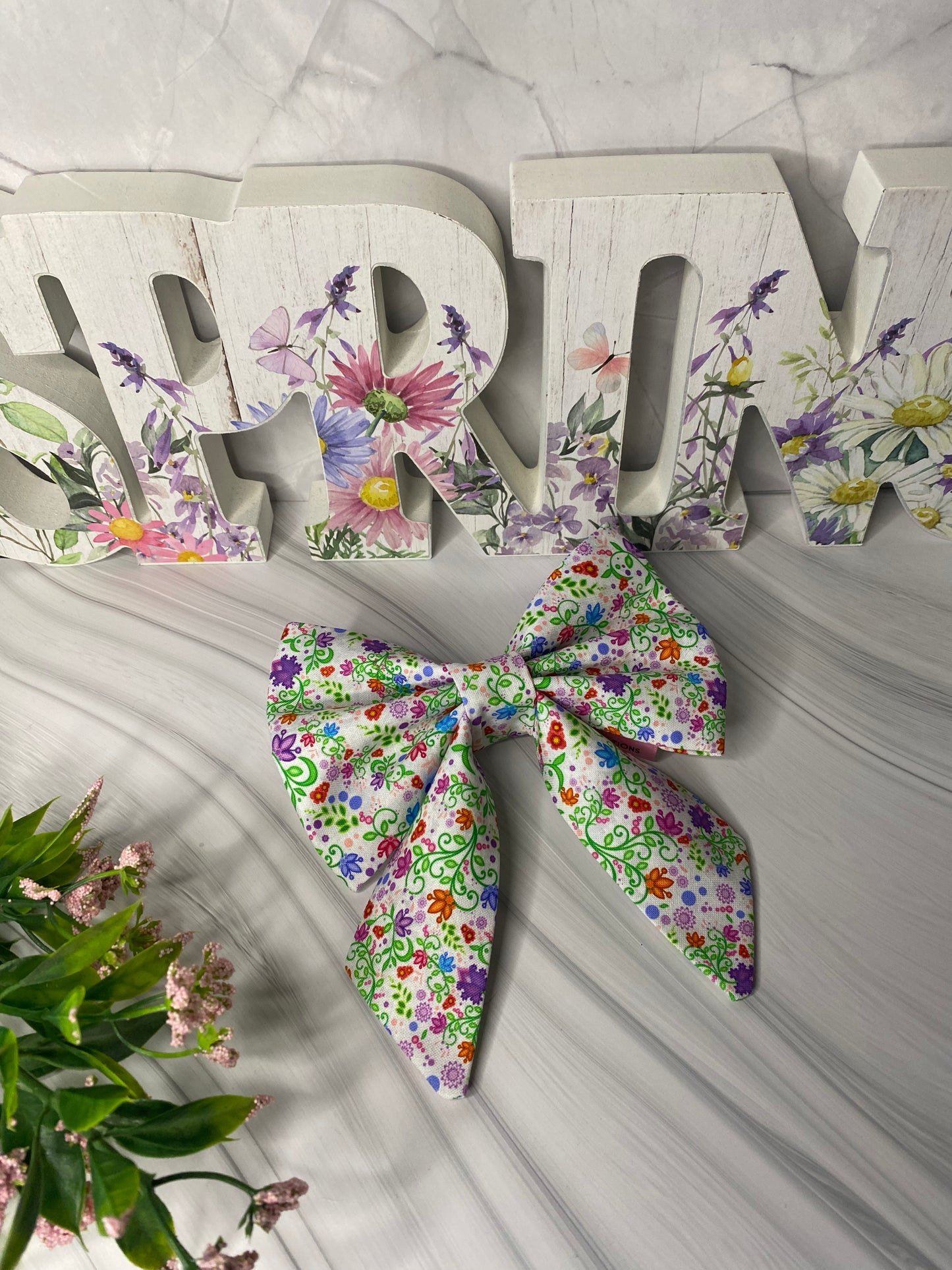 Neutral Flowers Sailor Bow